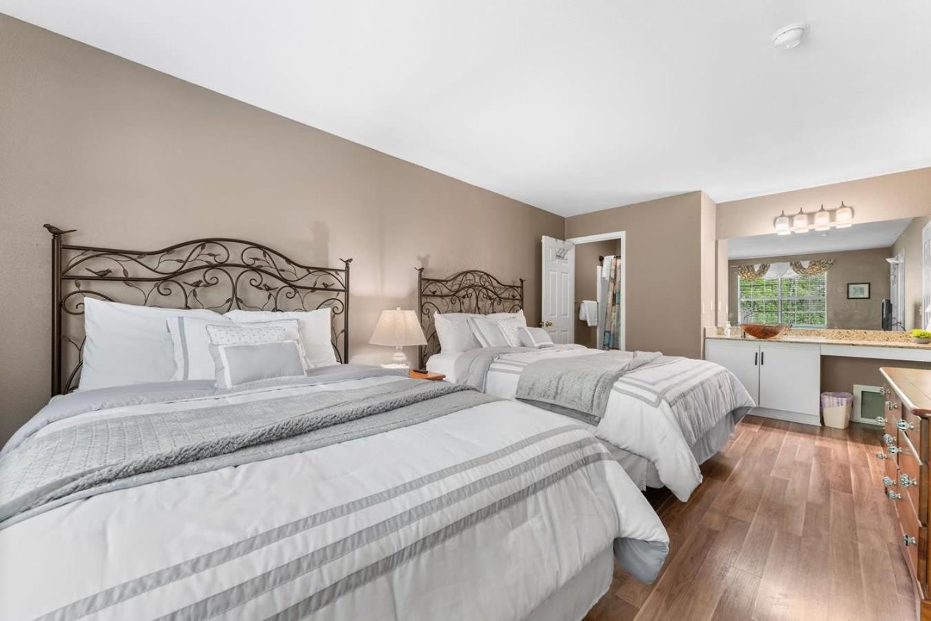 Penthouse Thousand Hills Golf Front Condo With Pool Close To 76 And Sleeps 8 Branson Esterno foto