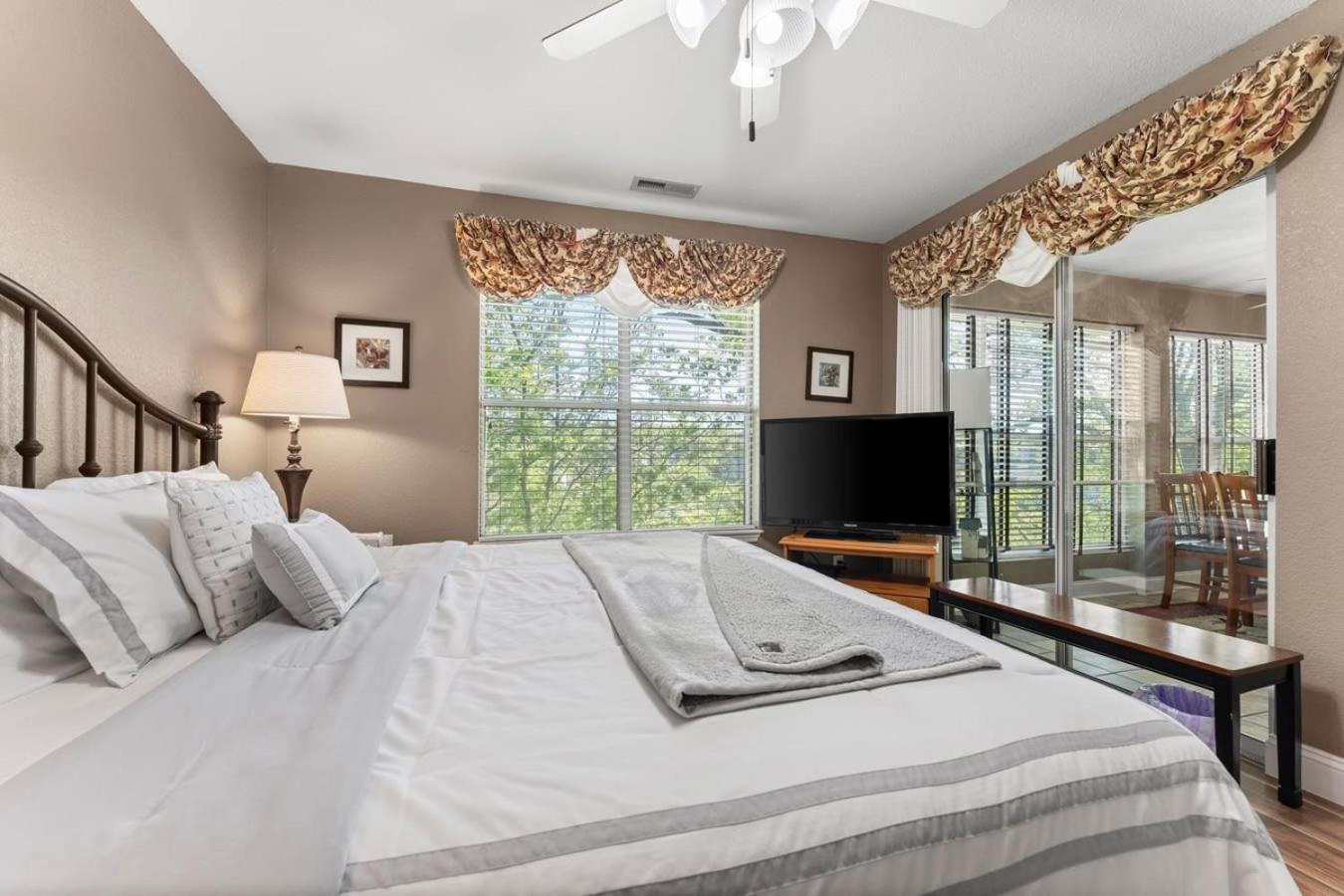 Penthouse Thousand Hills Golf Front Condo With Pool Close To 76 And Sleeps 8 Branson Esterno foto