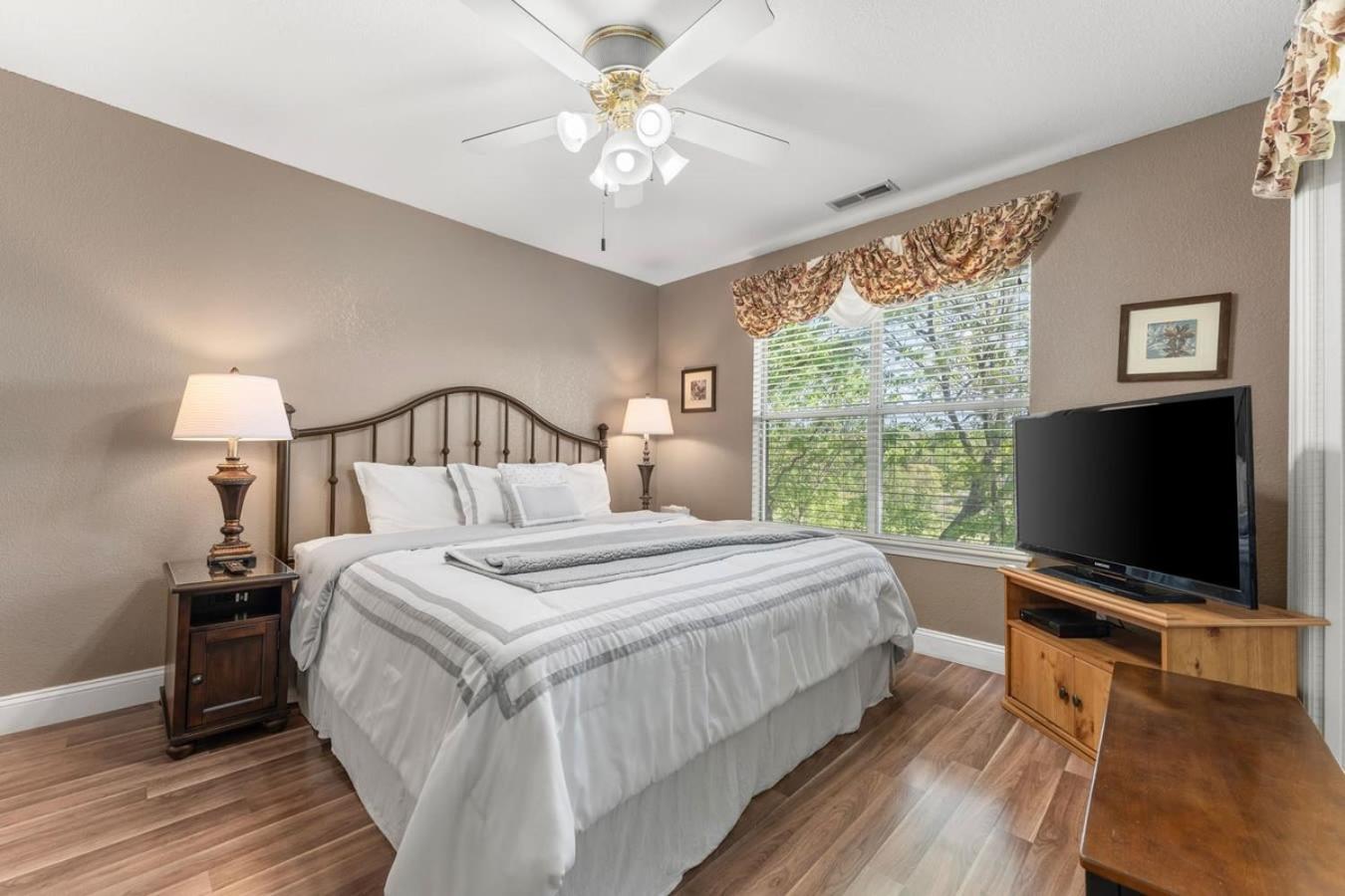 Penthouse Thousand Hills Golf Front Condo With Pool Close To 76 And Sleeps 8 Branson Esterno foto